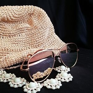 Rose gold mirrored aviator sunglasses